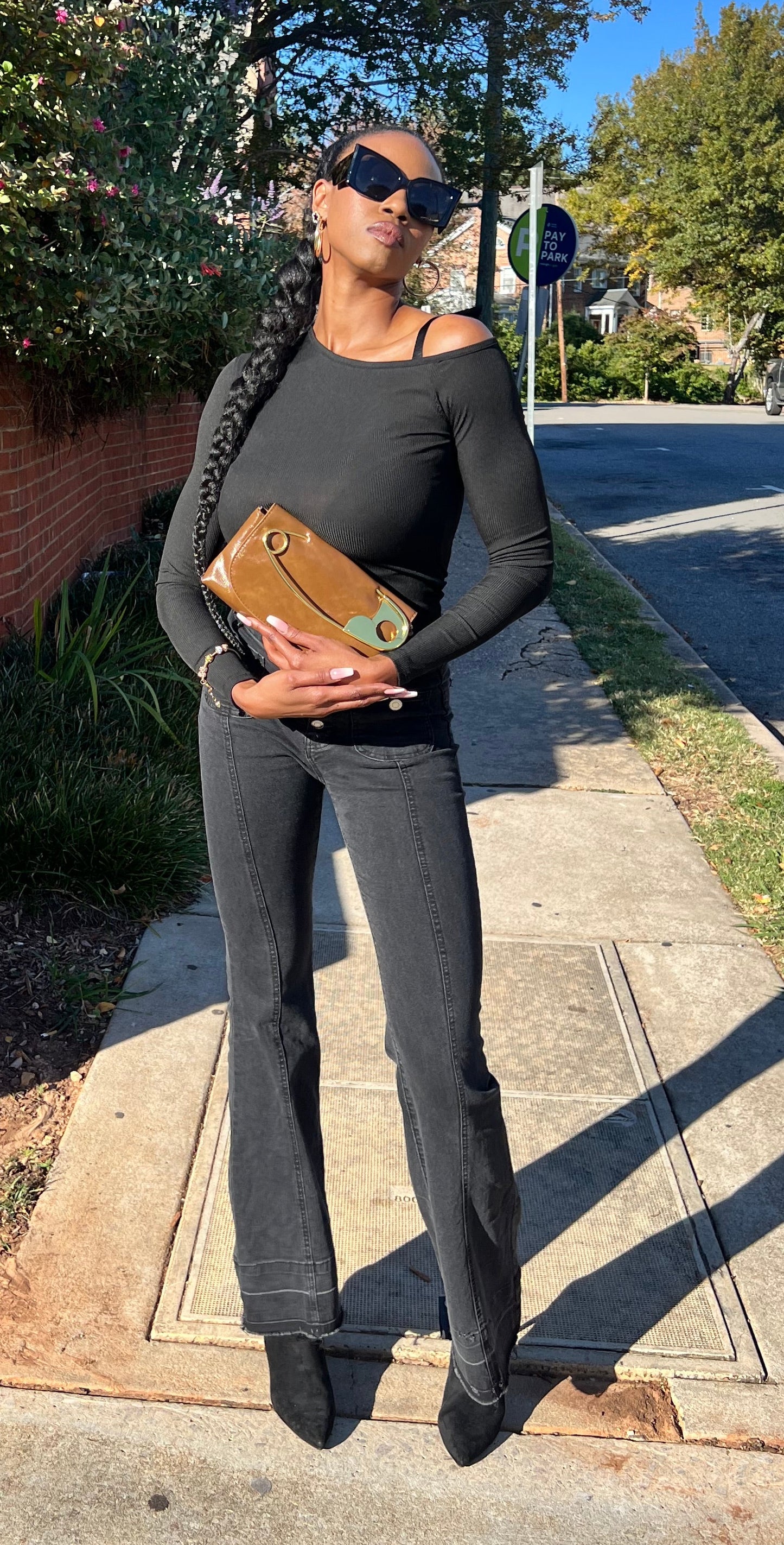 Pinned Closed Crossbody Bag | Purse