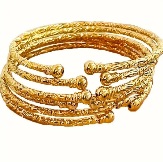Golden Wrists | Integrated Ring Bracelet